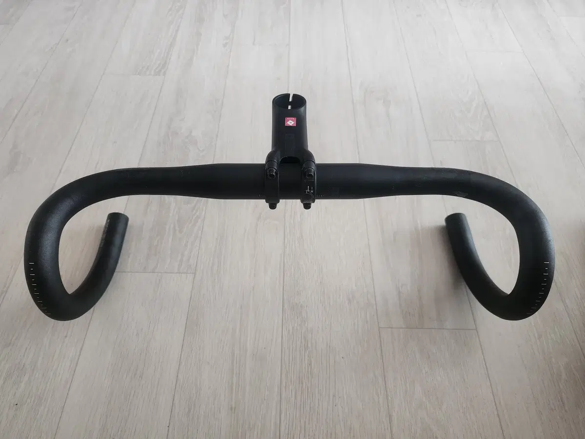 TREK 본트래거 Comp VR-C 로드 핸들바 및 스템