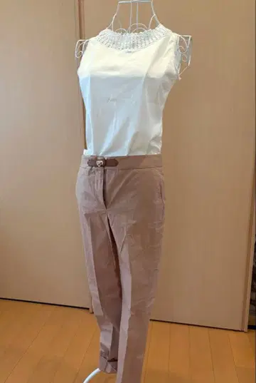 Salvatore Ferragamo 오렌지 베이지 슬랙스 38 간치니