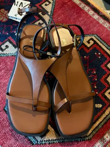 ZARA 스트랩 플랫폼 샌들 39 새상품