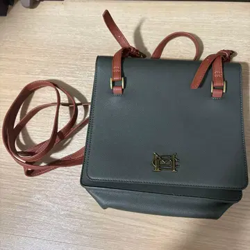 한정 수량 특가 에마와 외출하는 스퀘어 백팩 메종 드 플뢰르