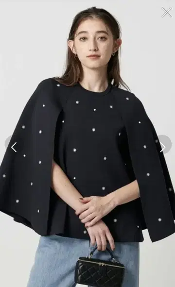 자수 플라워 케이프 티셔츠