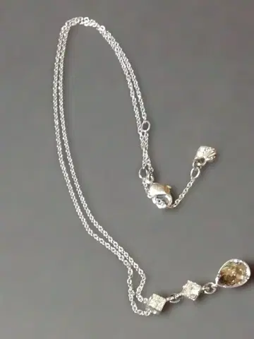 Swarovski 크리스탈 목걸이