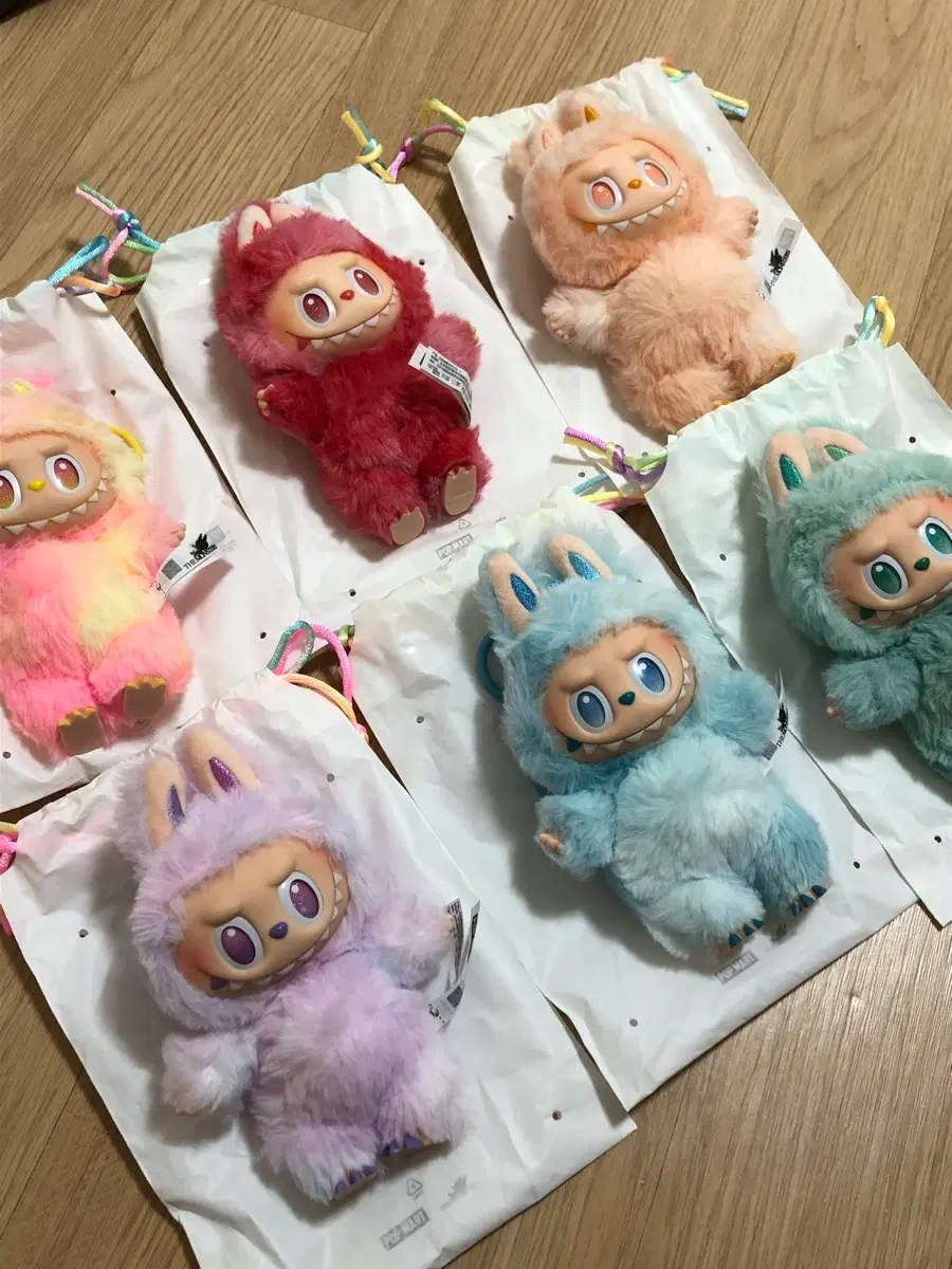 라부부 정품 새상품 (가격제안가능)