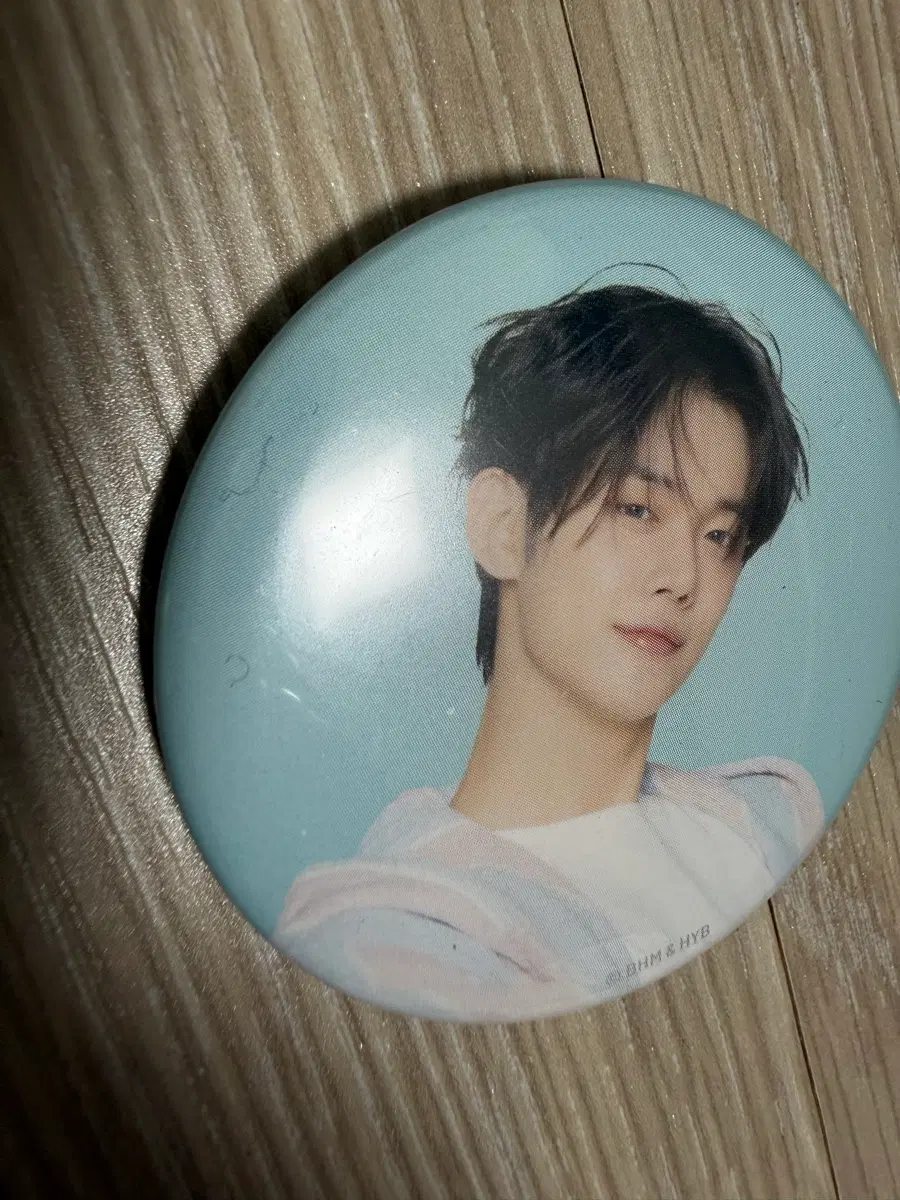 연준 일본 뱃지