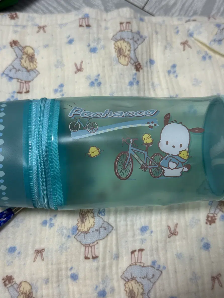 포차코 필통, 물통