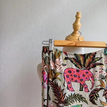 이탈리아제 ETRO 올 패턴 스커트 꽃 나비 새 물고기 코끼리