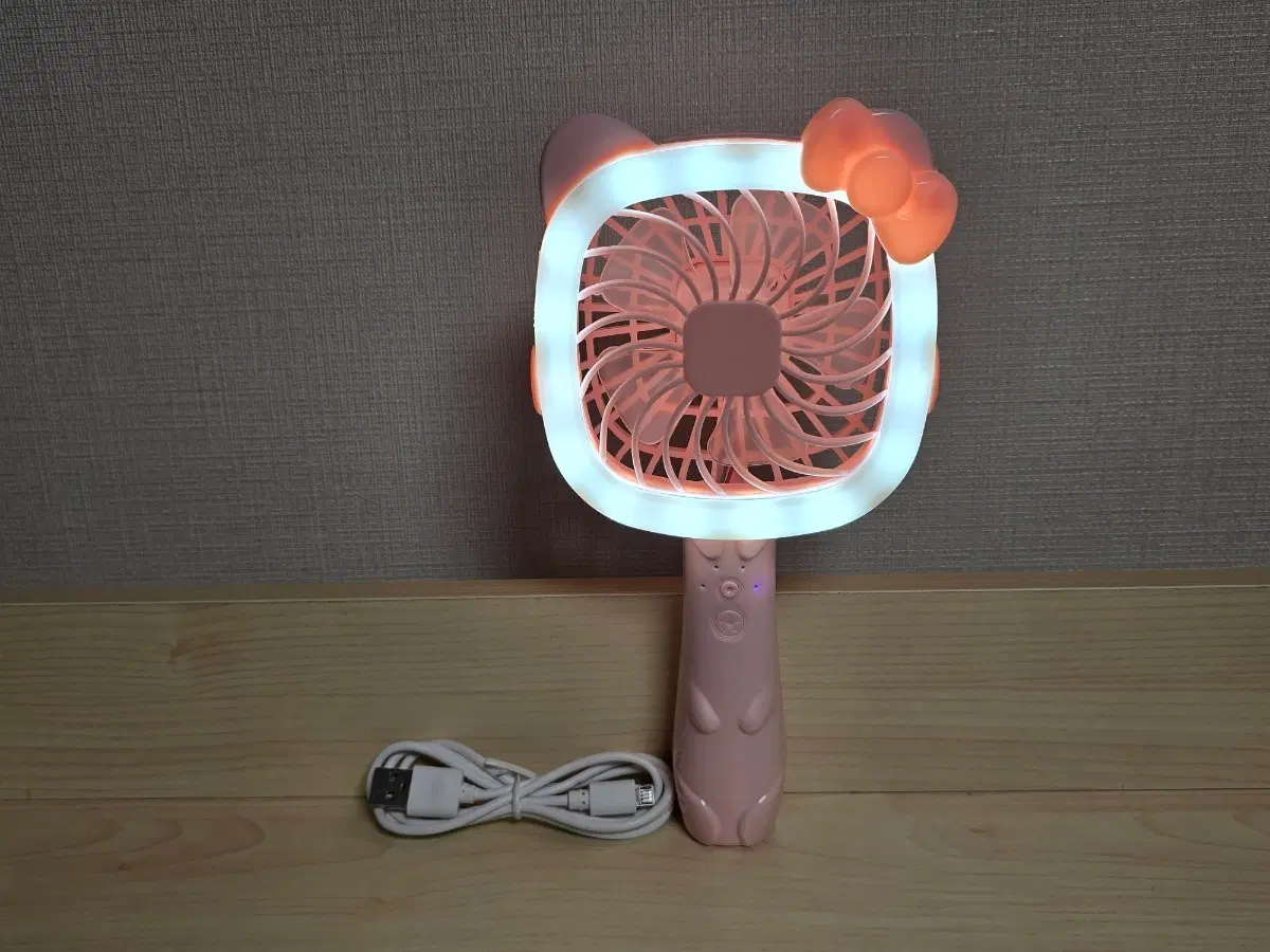 Led 충전식 핸디 선풍기