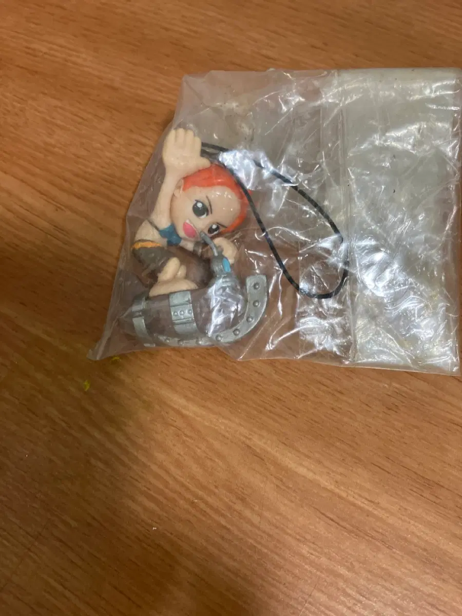 원피스 나미 미니 피규어 팝니다