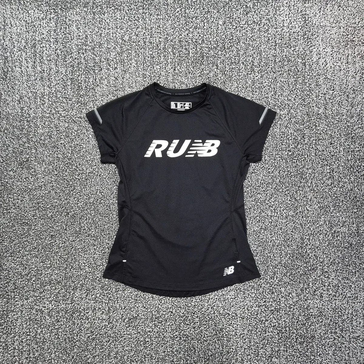 MJ빈티지9. 뉴발란스 RUNB 런비 기능성 러닝 반팔 티셔츠