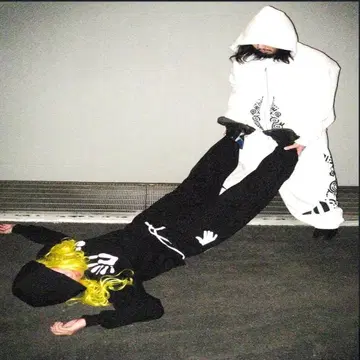 EMEW Tatt00 Zip Up 후디 셋업 화이트 어패럴