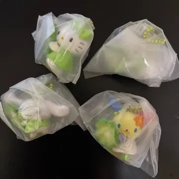 산리오 캐릭터즈 네잎 클로버 마스코트 세미 컴프