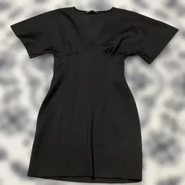 ZARA 블랙 반팔 미니 원피스