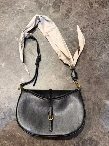 ZARA 숄더백 미사용 새상품