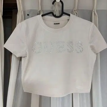 GUESS 큐빅 로고 반팔 T셔츠 화이트 XS COUTURE