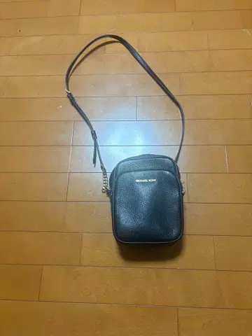 MICHAEL KORS 숄더백 블랙