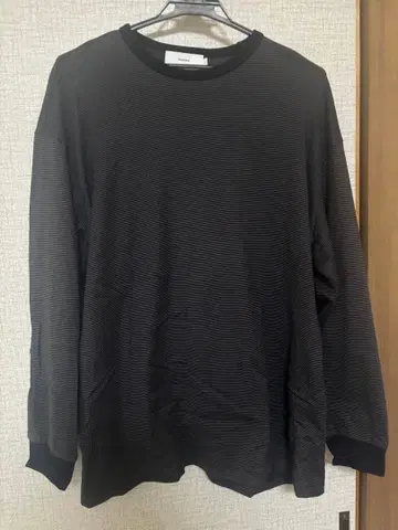 그라프 페이퍼 보더 롱 T