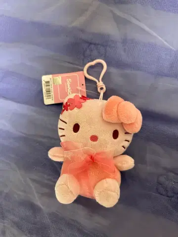 산리오 헬로키티 인형 벚꽃 에디션 핑크