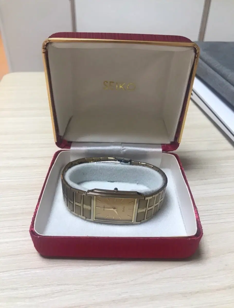 세이코 빈티지 금장시계(미사용-상태최상)