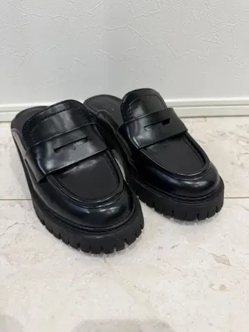 ZARA 로퍼 블랙 37