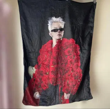 G-DRAGON 포토 프린트 담요