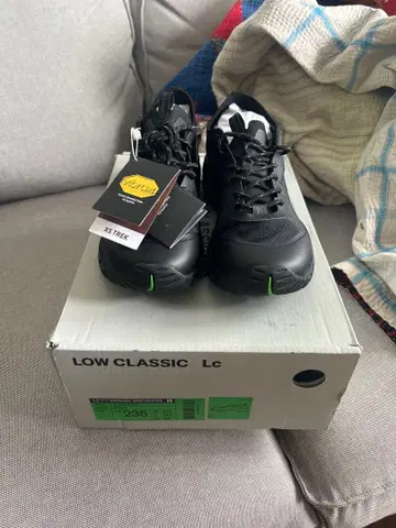 Low Classic 스니커즈