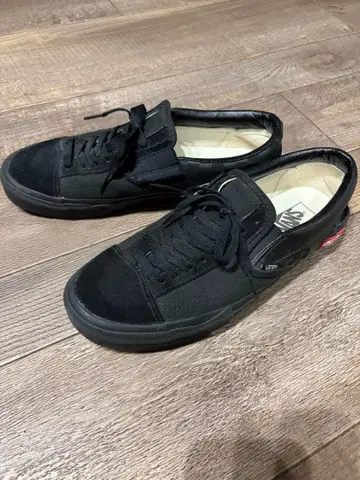 VANS 슬립온 캡 블랙 사이즈 US9.5