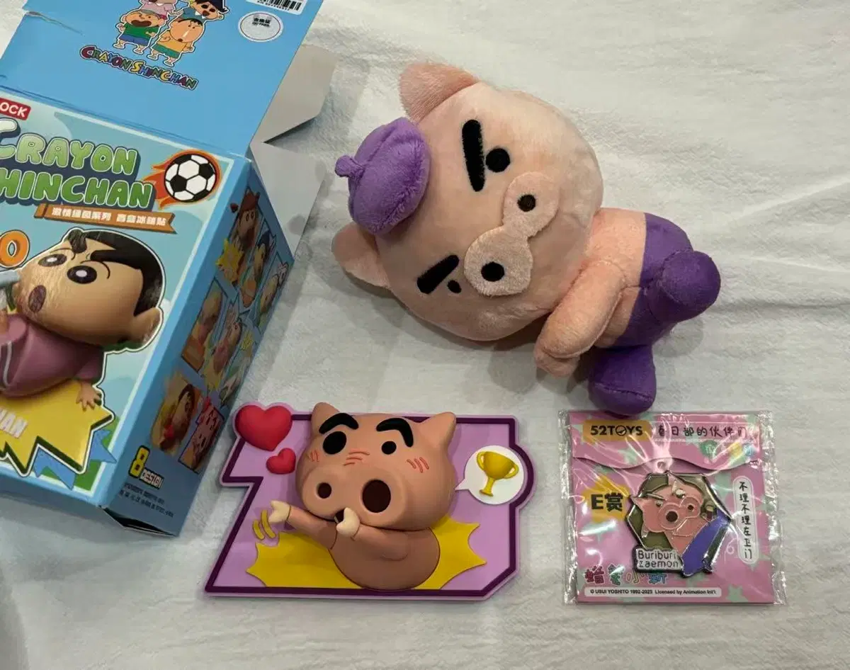 짱구는 못말려 부리부리 맨 인형 뱃지 마그넷 세트