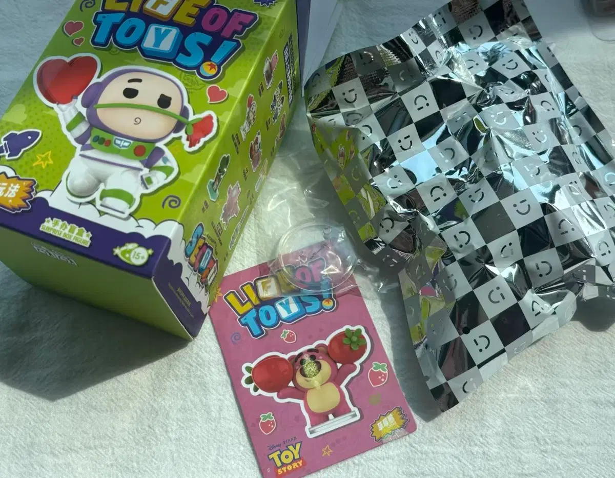 (미개봉)토이스토리 딸기곰 랏소베어 굿즈 피규어
