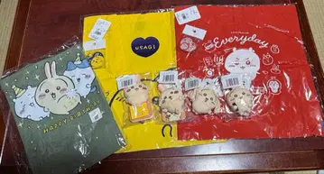 치이카와(먼작귀) 토트백, 토끼 배지 묶음 판매
