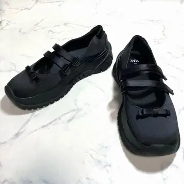 ZARA 메리 제인 발레 슈즈 통굽 스니커즈 청키힐 블랙