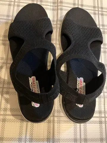 SKECHERS 스케쳐스 샌들 블랙