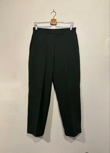 BEAMS 액션 슬랙스 다크 그린 20ss