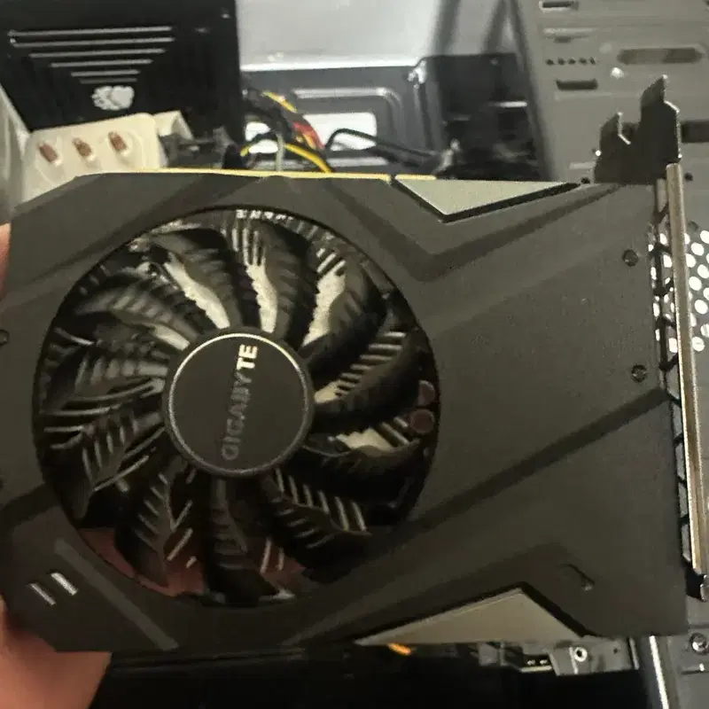 GIGABYTE GeForce GTX 1650 MINI ITX OC 4G