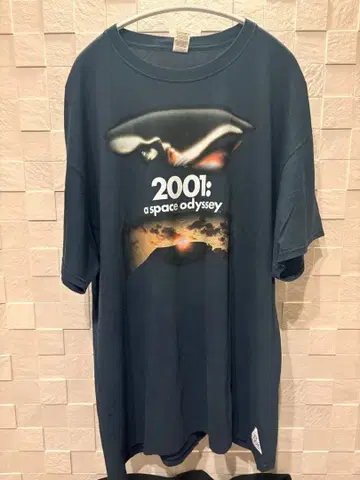 2001: 스페이스 오디세이 티셔츠 XL