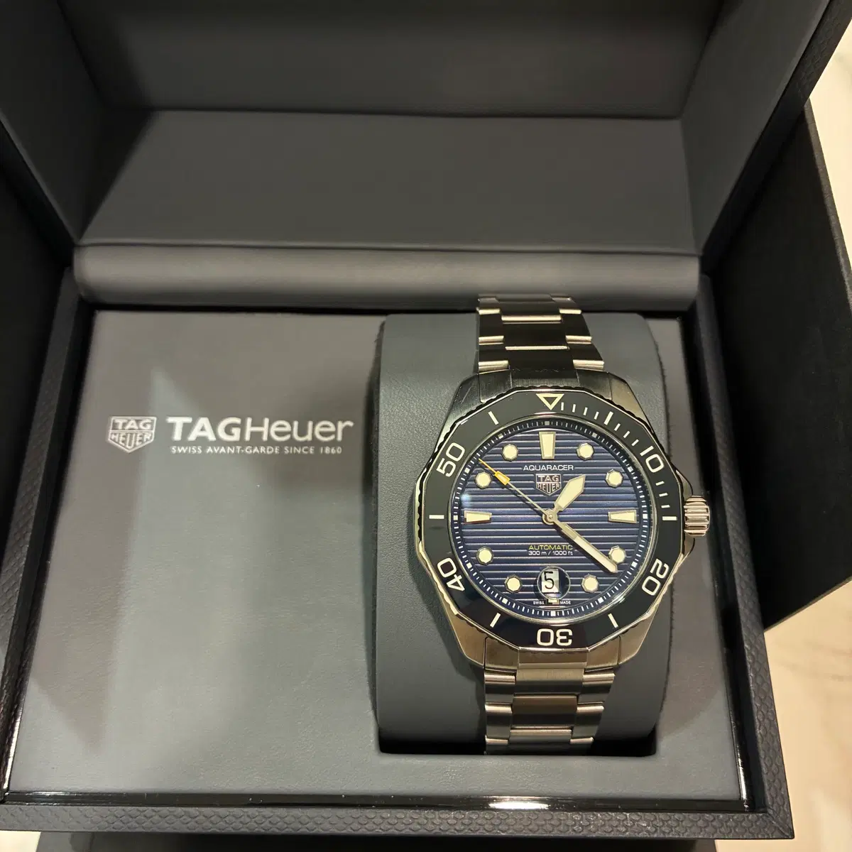 태그호이어 아쿠레이서300 청판 43mm 팝니다.