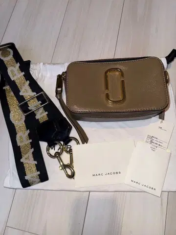 MARC JACOBS 숄더백