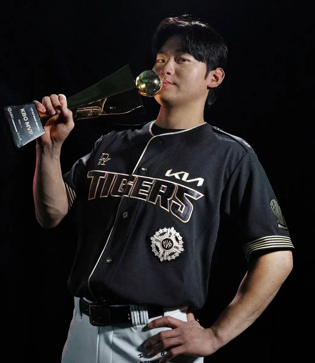 기아 김도영 mvp 유니폼 기아타이거즈 어센틱 기념