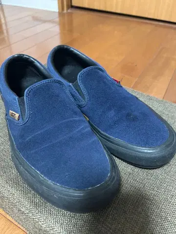 VANS 슬립온 프로 네이비 스웨이드