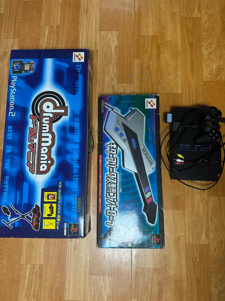 [초희귀/일괄] PS2 본체 + 코나미 드럼매니아&기타프릭스 게임시디