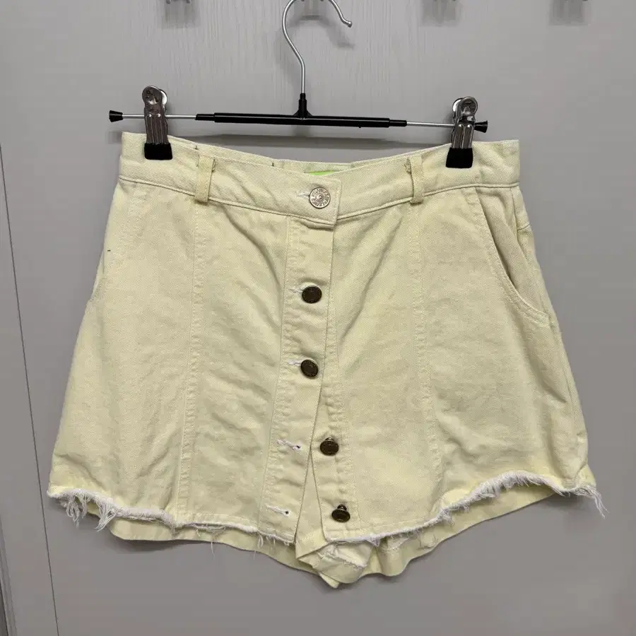 버튼 투웨이 연노랑 치마바지 S