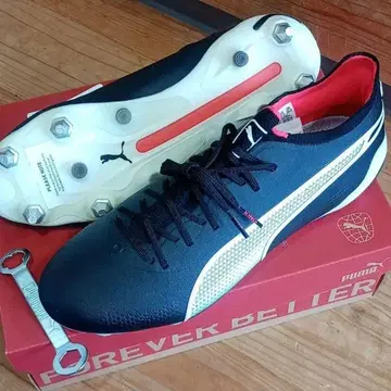 PUMA KING 얼티밋 25.5cm