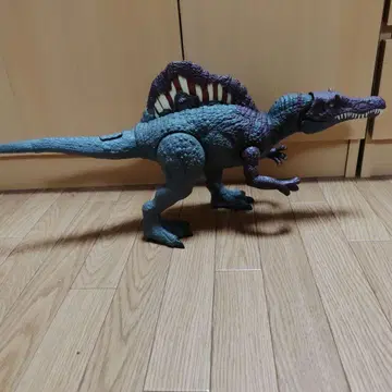 Jurassic World 빛나는 스피노사우루스 피규어