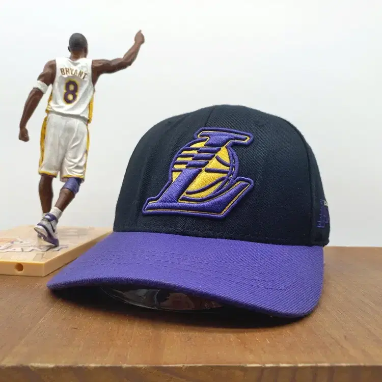 10s 빈티지 스냅백 NBA LA 레이커스 빅로고 모자 퍼플 블랙