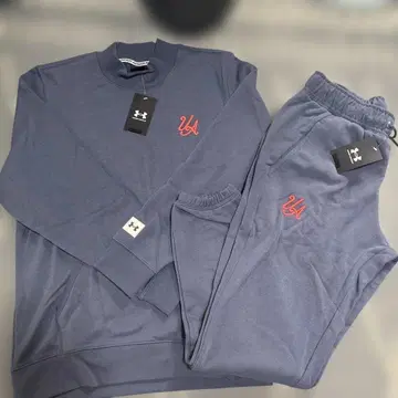 미사용 새상품 택 포함 UNDER ARMOUR 셋업 맨투맨 트레이닝복