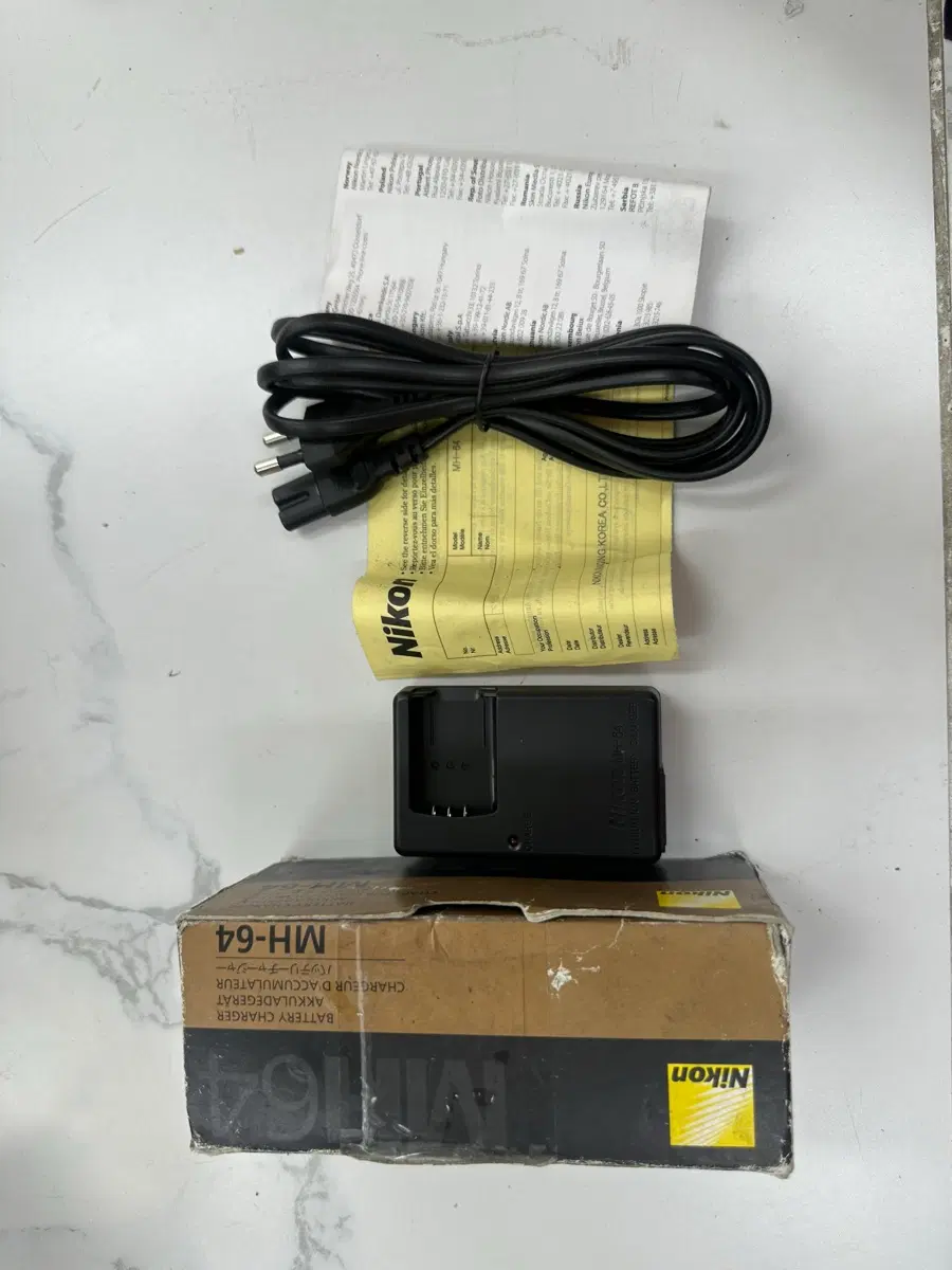 니콘 COOLPIX 배터리 충전기 MH-64 정품 풀세트 판매합니다
