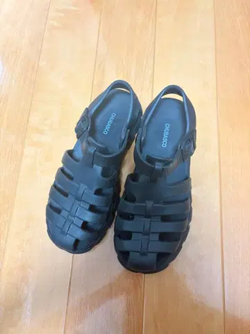 CHUBASCO 구르카 샌들