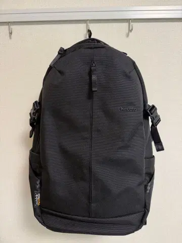 Incase Tracks Expansion Backpack / 21L