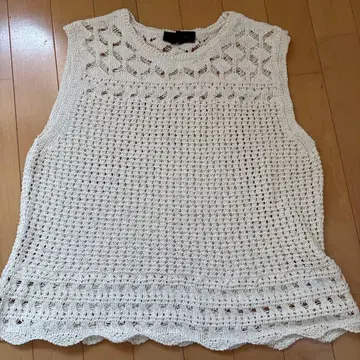 ZARA 니트 베스트 아이보리