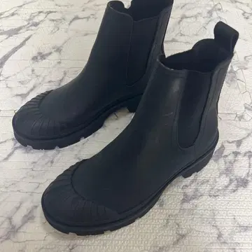 ZARA 블랙 러버 첼시 레인부츠 36
