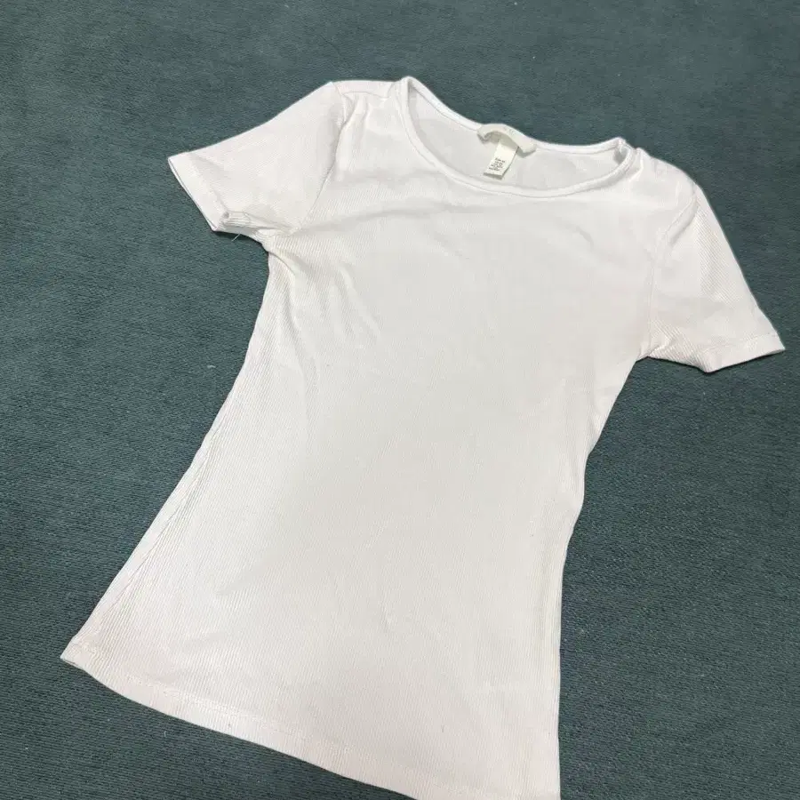 H&M 화이트 골지 반팔티 XS